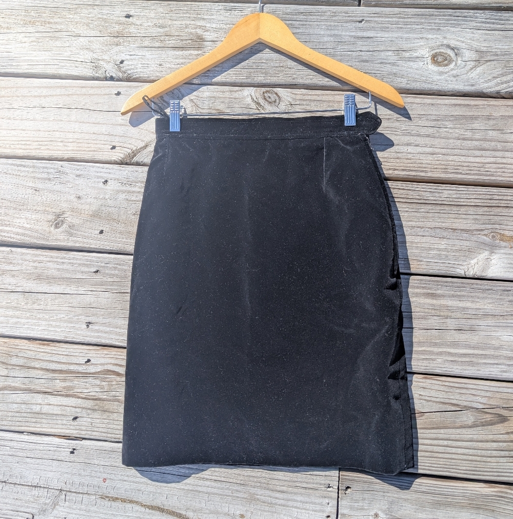 Saint Laurent Skirt Size 6 38 Rive Gauche Black Velvet Pencil Vintage Lined